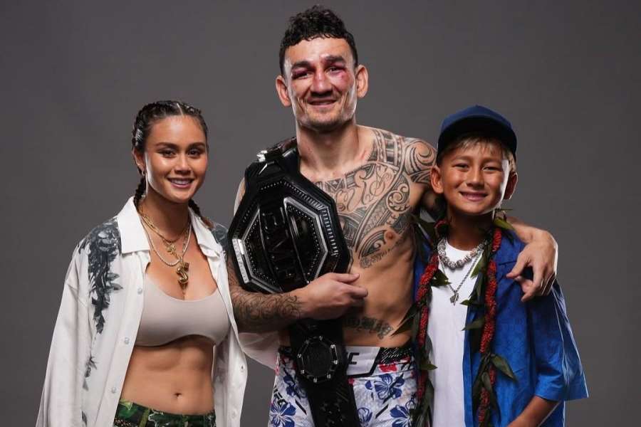 Holloway slaví životní a nejtěžší výhru. Jeho rodina je kompletní