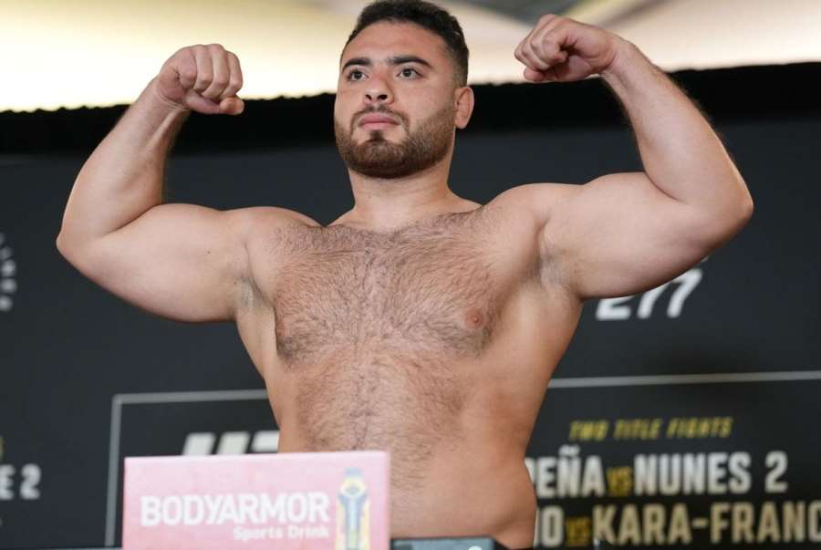 Velká rána pro těžkou váhu UFC. Kvůli dopingu stopka
