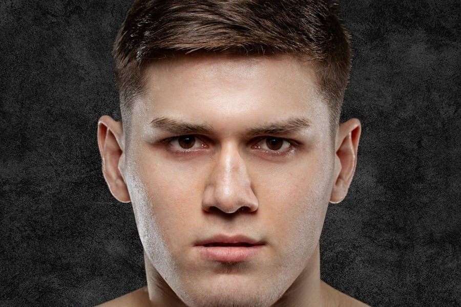 Divočina a show jako tečka. Když MMA baví a pomáhá