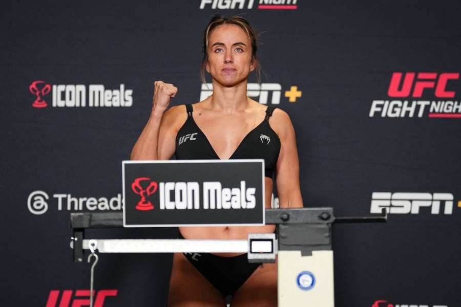 Místo hlavního zápasu v UFC skončila v nemocnici. Je to troska, rýpla si do ní soupeřka