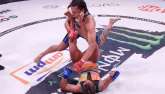 DeAnna Bennett v akci.