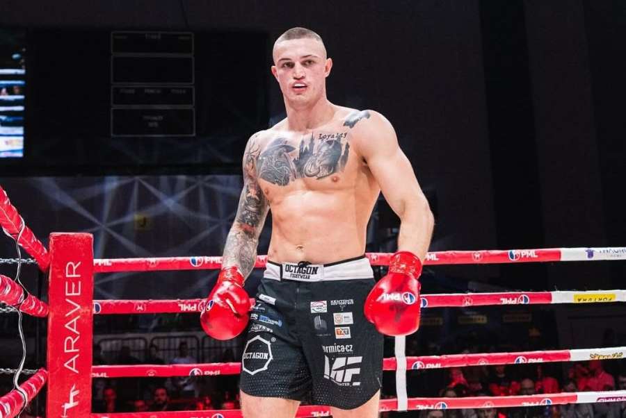 Pražské derby na RFA. Proti tomuto stylu se nepřipravuje, proti tomuto se modlí, hrozí tvrďák