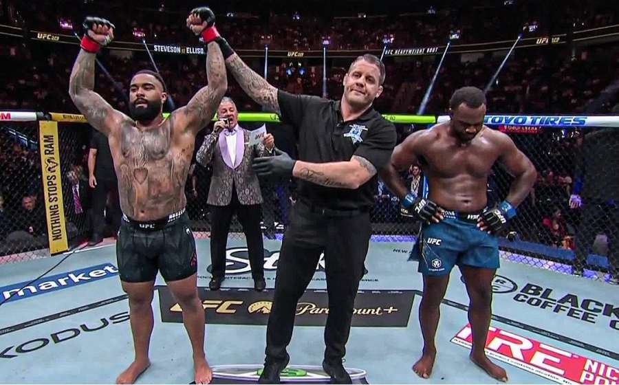 Drtivé KO při premiéře v UFC. Olympijský vítěz poslal soupeře k zemi