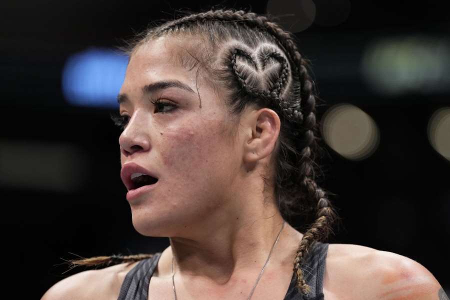 Potetovaná kráska z UFC plní sen staršího bratra, kterého zabila rakovina