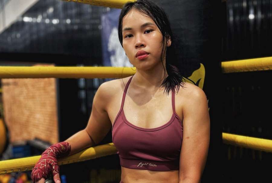 Nebylo pochyb. Wonder girl slavila rychlou premiéru v MMA